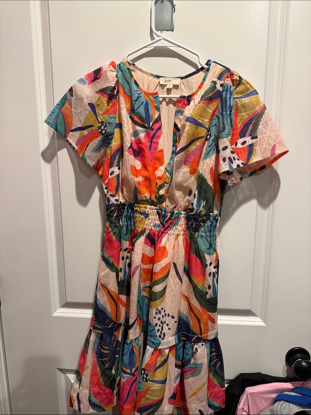 Colorful Tropical Print V-Neck Summer Dress